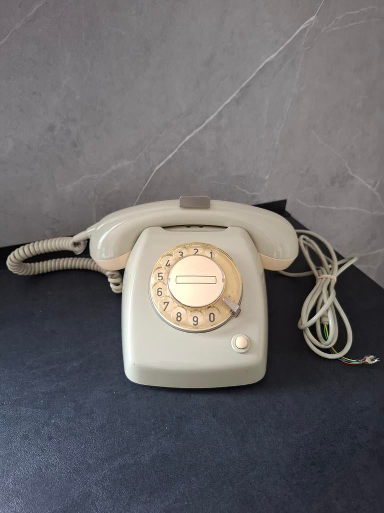 Vintage PTT Telefoon - Decoratief of Functioneel, Telecommunicatie, Vaste telefoons | Handsets en Draadloos, Ophalen of Verzenden