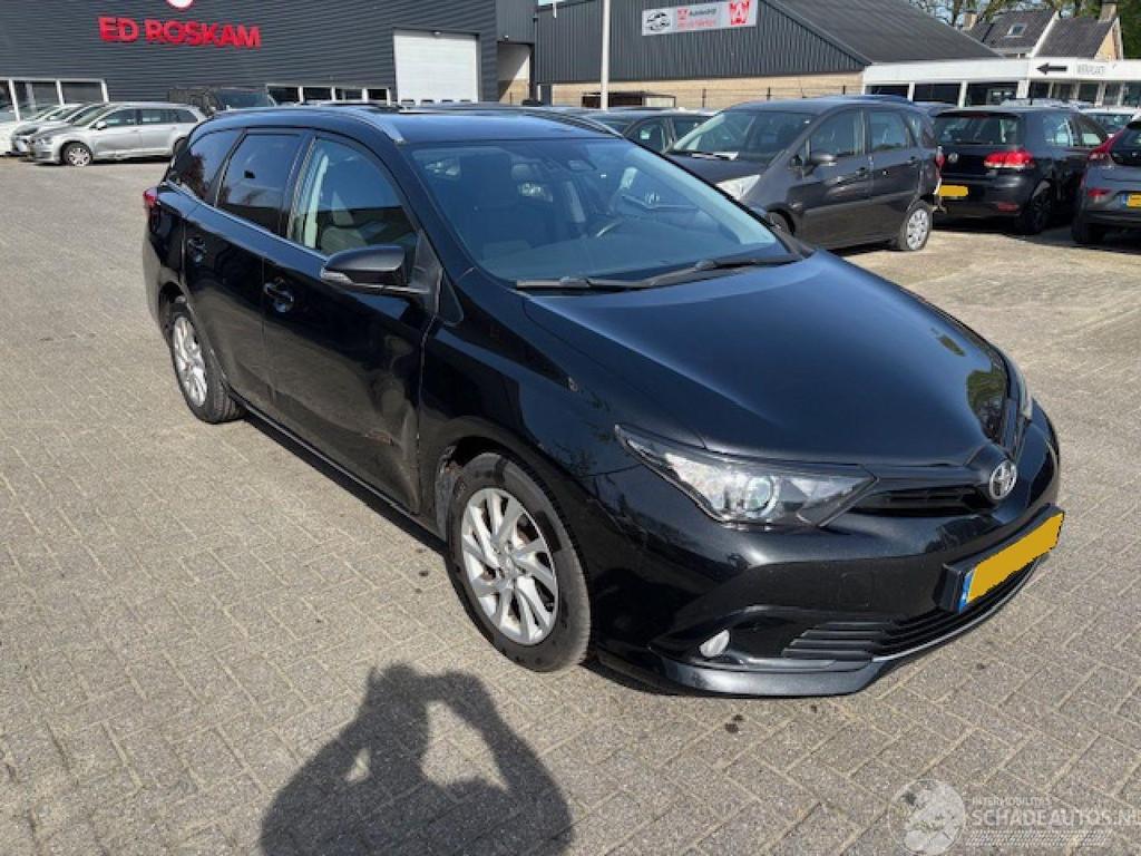 Toyota Auris 1.2 T Sports Dynamic (bj 2018), Auto diversen, Schadeauto's, Toyota, Handgeschakeld, Benzine, Stationwagon