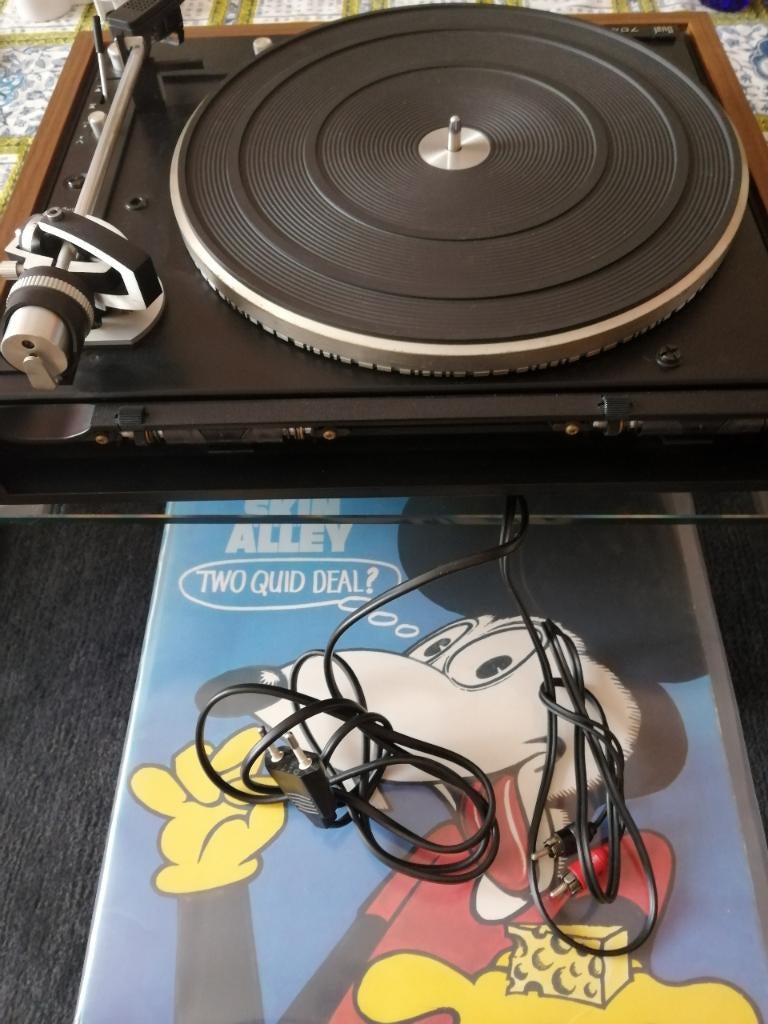 Dual CS-704 draaitafel 704 direct drive phono Shure V15, Automatisch, Ophalen of Verzenden, Zo goed als nieuw, Platenspeler