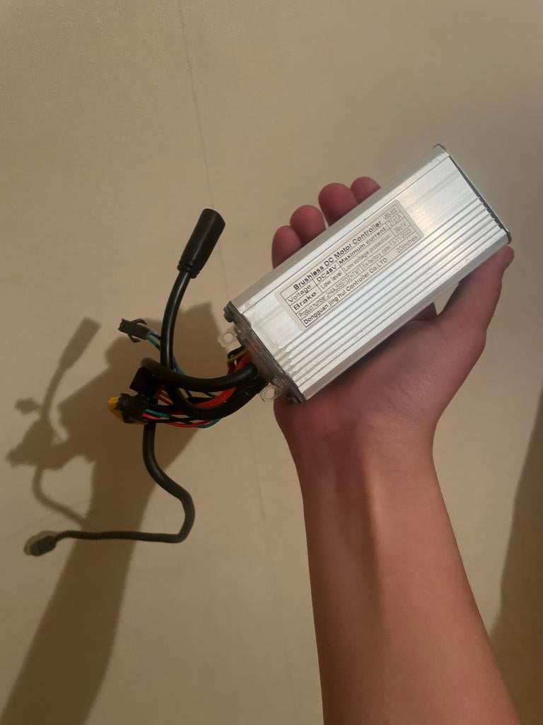 Brushless DC Motor Controller 24V, Ophalen of Verzenden, Gebruikt, Overige typen