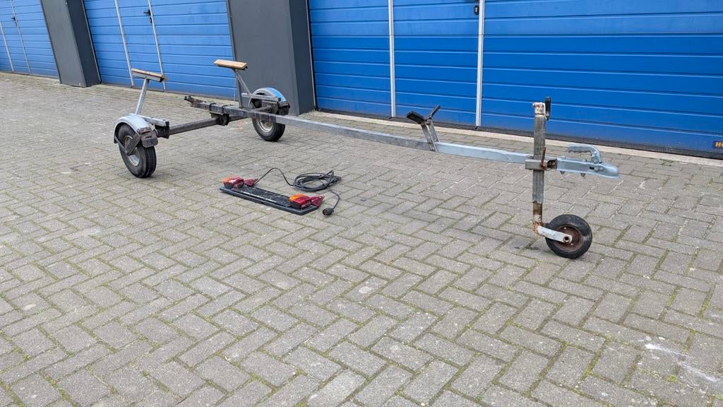 Boot trailer opknapper of voor onderdelen, Watersport en Boten, Ophalen, Gebruikt, Ankeren en Afmeren, Zeilboot of Motorboot
