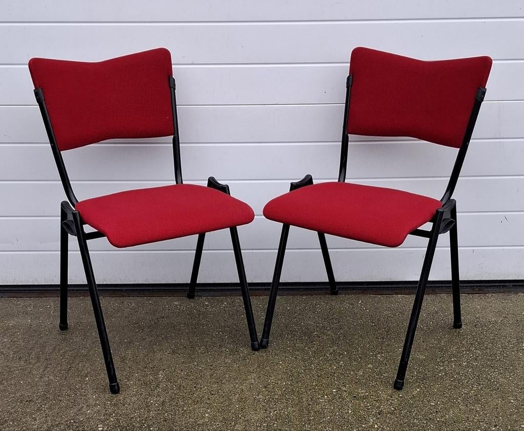 49 x Vepa vergaderstoelen rood zwart kantine stoelen horeca, Huis en Inrichting, Stoelen, Ophalen of Verzenden, Zo goed als nieuw