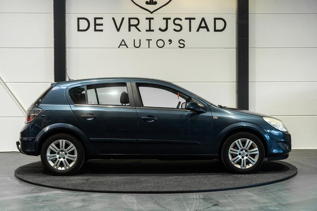 Opel Astra 1.6 Cosmo, Auto's, 15 km/l, Gebruikt, 4 cilinders, 635 kg