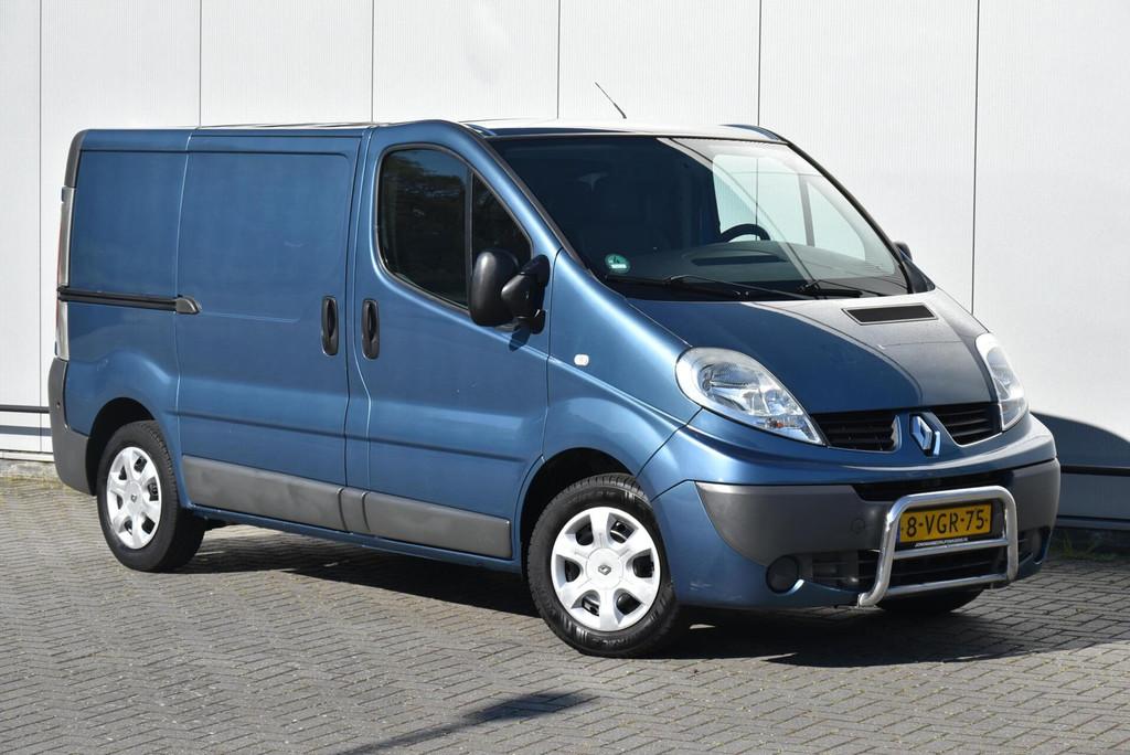 Renault Trafic 2.0 dCi L1H1 Airco Navi 2x Schuifdeur trekhaa, Auto's, Stof, Zwart, 4 cilinders, 2000 kg