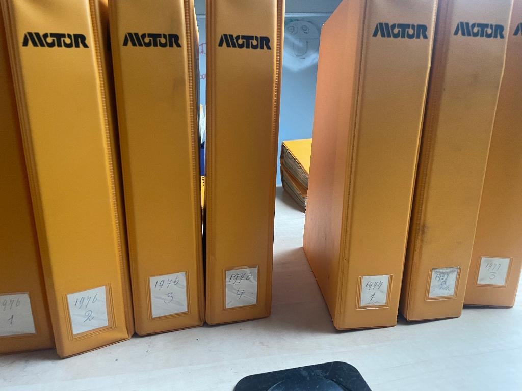 Motor bladen ingebonden, Boeken, Ophalen of Verzenden, Gelezen, Algemeen