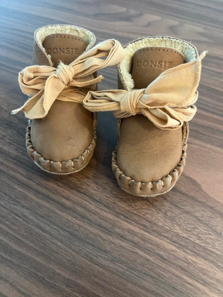 Donsje baby laarsjes 0-6 maanden, Pina Organza Booties, Ophalen, Zo goed als nieuw, Jongetje of Meisje, Laarsjes