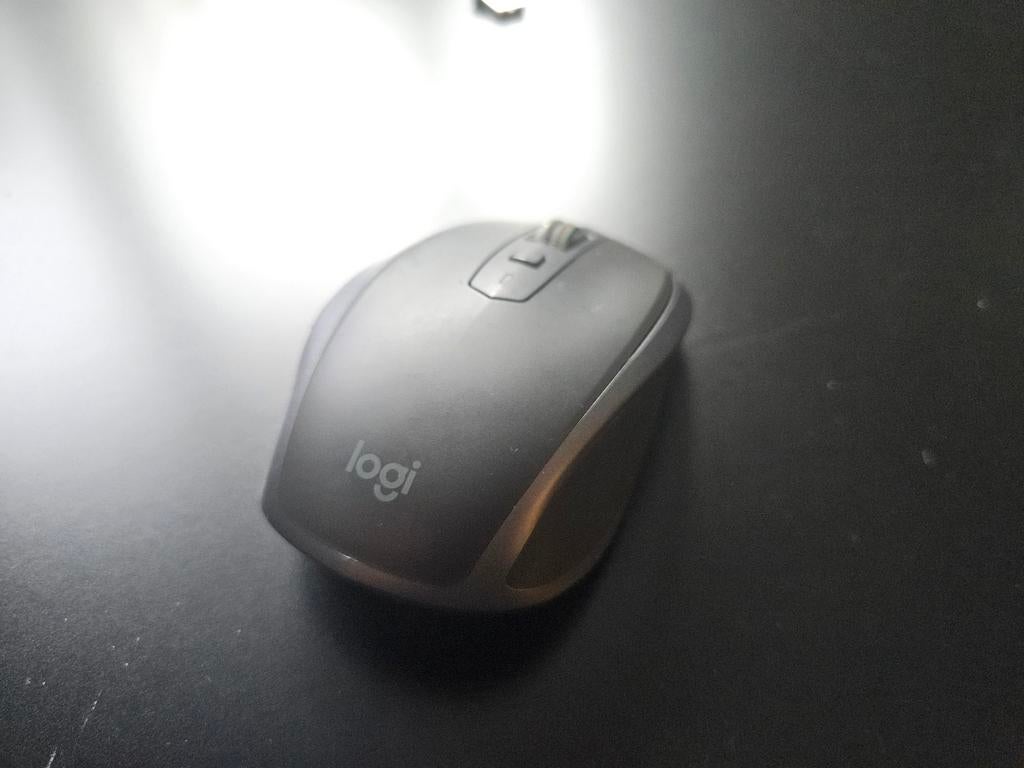 Logitech Anywhere 2S, Computers en Software, Muizen, Ophalen of Verzenden, Zo goed als nieuw