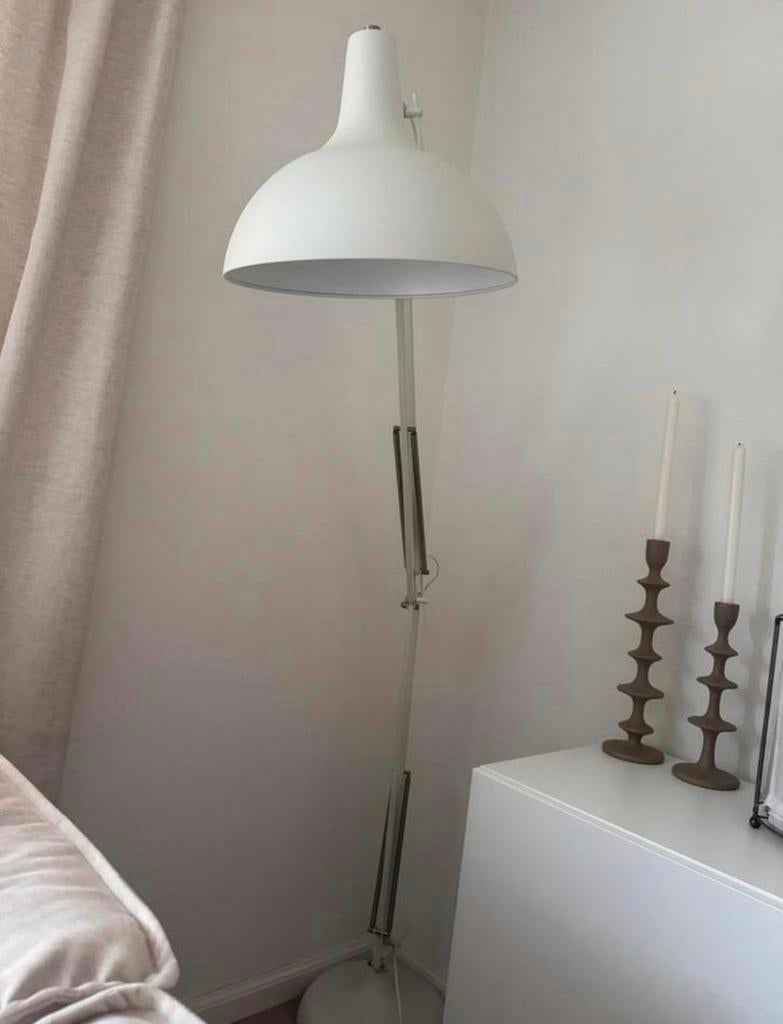 Zuiver vloerlamp, Huis en Inrichting, Lampen | Vloerlampen, Ophalen, Zo goed als nieuw, 150 tot 200 cm