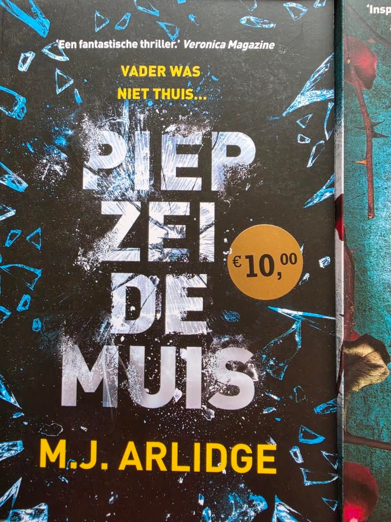 M.J. Arlidge - Piep zei de muis, Ophalen of Verzenden, Nieuw, M.J. Arlidge