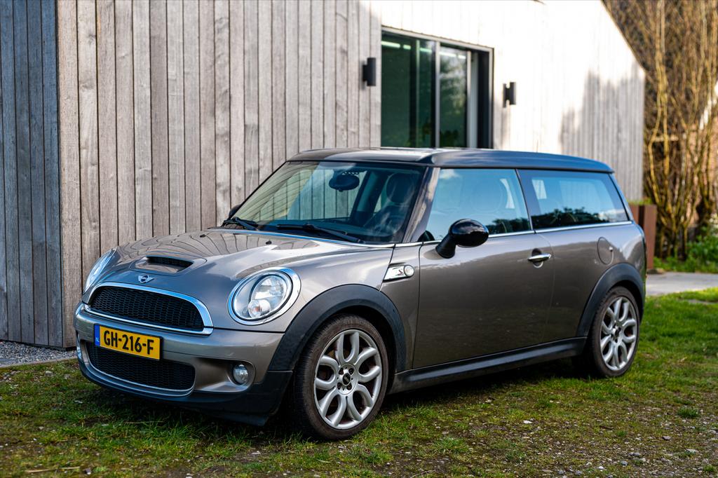 Mini Clubman 1.6 D ONE 2011 Grijs, Auto's, Mini, Voorwielaandrijving, 1160 kg, Clubman, 4 cilinders