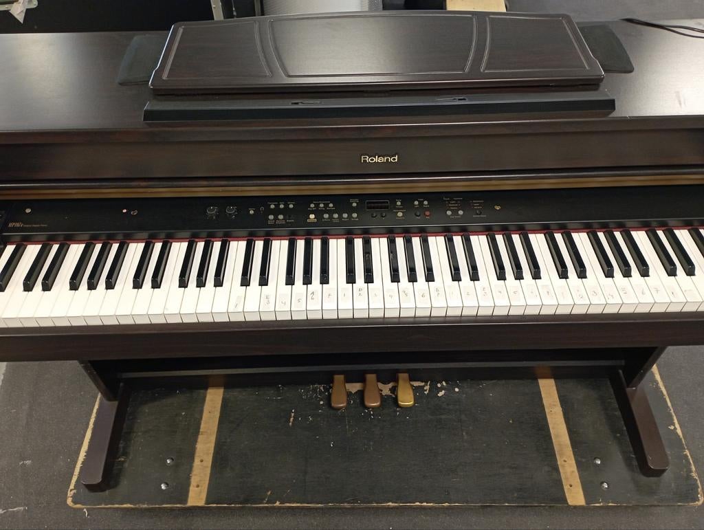 Roland HP 107E Electrische Piano, Muziek en Instrumenten, Ophalen, Gebruikt, Zwart