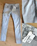 Lichtgrijze skinny jeans maat 36-38 nieuw, Ophalen, Nieuw, Grijs, W28 - W29 (confectie 36)