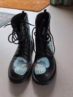 Vegan boots met vlinderprint, maat 43, Kleding | Dames, Schoenen, Ophalen of Verzenden, Nieuw, Zwart, Lage of Enkellaarzen