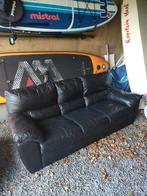 Gratis 3 zits bank voor in de keet of onder overkapping!, Huis en Inrichting, Banken | Bankstellen, Ophalen, Gebruikt, Tweepersoons