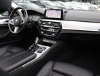 BMW 5-serie Touring 530e High Executive I Pano I Trekhaak I, Automaat, 1998 cc, Gebruikt, 4 cilinders