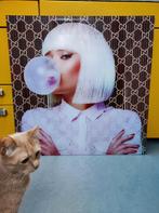 Glasschilderij vrouw met kauwgom, Ophalen of Verzenden, Zo goed als nieuw, Schilderij, 75 tot 100 cm