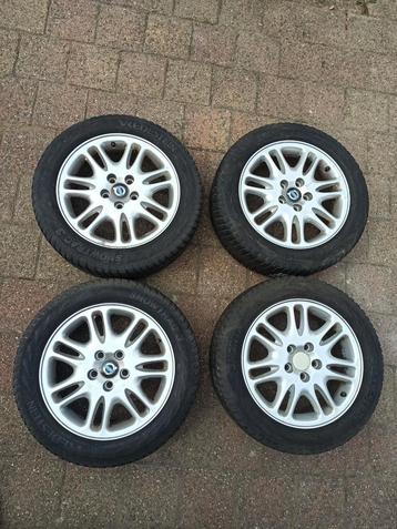 Originele 16" Volvo velgen.  beschikbaar voor biedingen