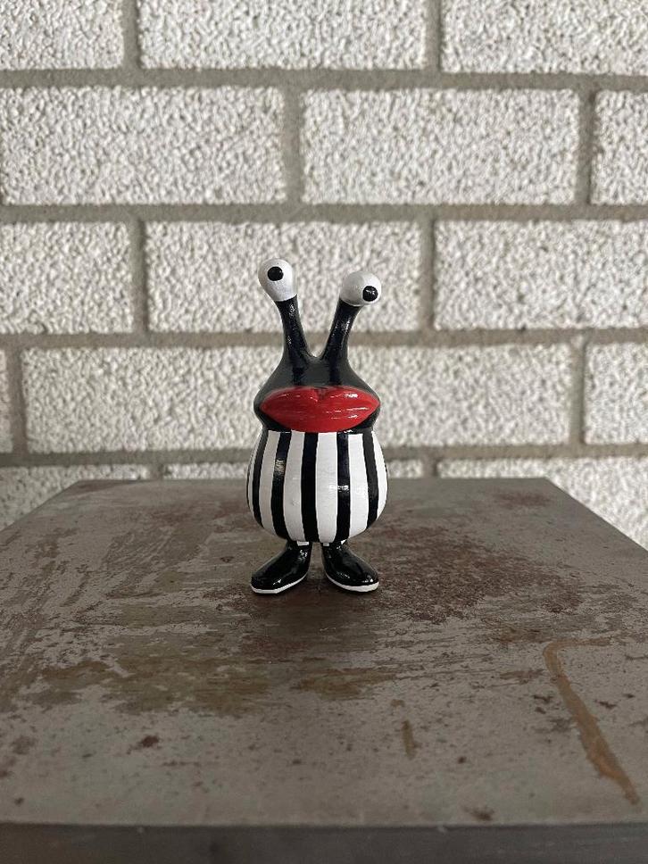 Niloc Pagen | Lipstick Basket, Antiek en Kunst, Kunst | Beelden en Houtsnijwerken, Ophalen of Verzenden