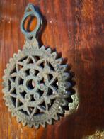 Antieke Gietijzeren Pannenonderzetter, Ophalen of Verzenden