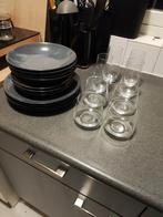 Servies set voor 4 pers. Incl. 4x longdrink- en waterglazen, Huis en Inrichting, Ophalen, Zo goed als nieuw, Bord(en), Effen