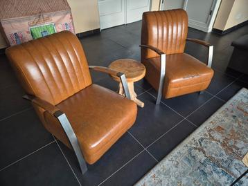 Gratis 2 stoelen beschikbaar voor biedingen