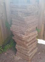 60 tot 70 tegels - gratis, Ophalen, Gebruikt, Beton, Terrastegels