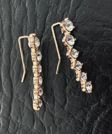 Nieuw Langwerpige oorbellen goud met strass beschikbaar voor biedingen
