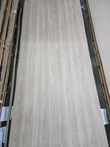 Polyrey HPL fineer platen F098 Frene Blond 307x132cm ( 434 ) beschikbaar voor biedingen