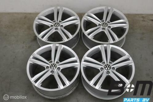 Org. 18 inch Sebring R-Line velgen VW Tiguan 5NA 5NA601025M, Auto-onderdelen, Banden en Velgen, Velg(en), 18 inch, Personenwagen