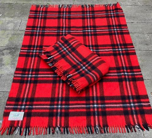 Set van 2 vintage wollen dekens, Huis en Inrichting, Woonaccessoires | Plaids en Woondekens, Zo goed als nieuw, Ophalen of Verzenden