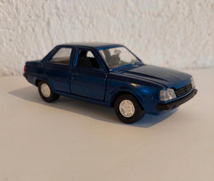 Yonezawa Diapet- Mitsubishi Tredia, Hobby en Vrije tijd, Modelauto's | Overige schalen, Zo goed als nieuw, Auto, Ophalen of Verzenden
