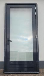 Mooie hardhouten buitendeur/achterdeur inclusief kozijn!, Gebruikt, Deurkozijn, Inclusief glas, 225 cm of meer