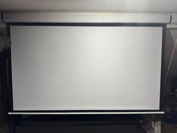 Elektrische Projectiescherm “84” inch beschikbaar voor biedingen