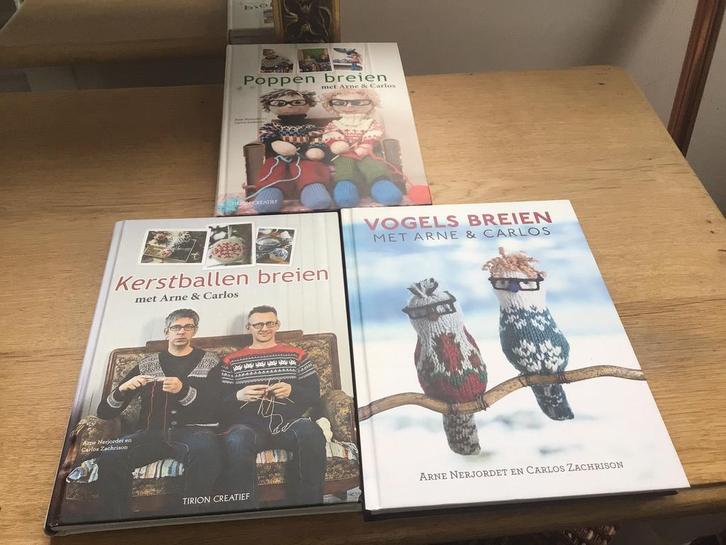 Carlos en Arne breiboeken, Hobby en Vrije tijd, Breien en Haken, Zo goed als nieuw, Breien, Patroon of Boek, Ophalen of Verzenden