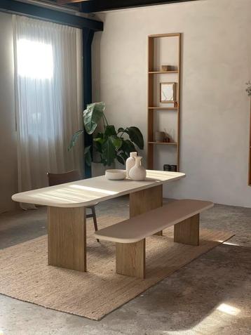 Beton cire eettafel NIEUW beschikbaar voor biedingen