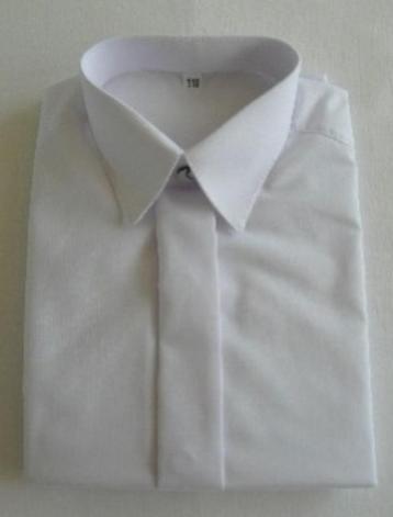 Overhemden-gilets-broeken-stropdassen-enz