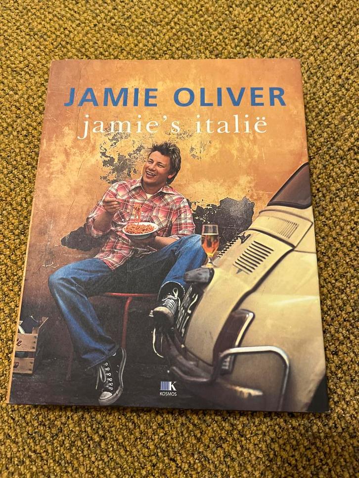 Jamie Oliver - Jamie's Italië Kookboek, Boeken, Kookboeken, Zo goed als nieuw, Hoofdgerechten, Italië, Ophalen of Verzenden