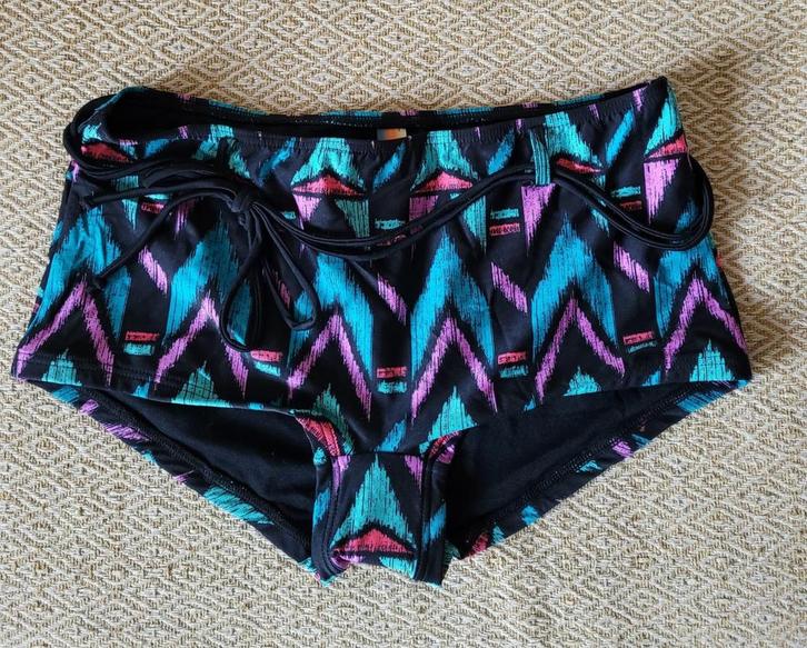 AANBIEDING.  Bikini top of broekje opruiming, Kleding | Dames, Badmode en Zwemkleding, Nieuw, Bikini, Ophalen of Verzenden