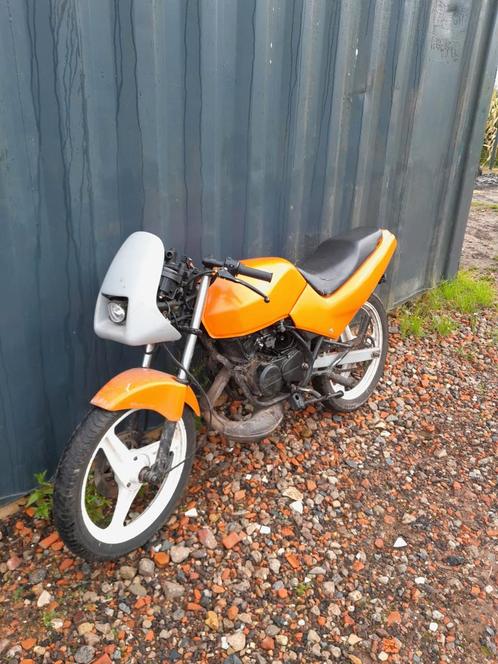 Honda nsr (met papieren), Fietsen en Brommers, Brommers | Honda, Zo goed als nieuw, MBX, Ophalen