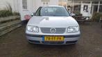 Volkswagen Bora 1.6 Trendline , zeer goede auto met een nieu, Gebruikt, 4 cilinders, Met garantie (alle), 1137 kg