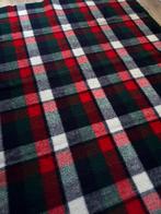 Geruit wollen plaid 150x130 cm – warme klassieke deken, Huis en Inrichting, Woonaccessoires | Plaids en Woondekens, Ophalen of Verzenden