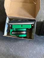 Twee nieuwe schuurmachines op lucht, Ophalen, Zo goed als nieuw