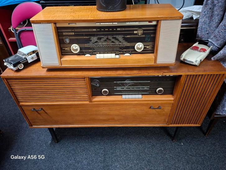 Prachtig gerestaureerd radiomeubel van phillips stereo, Antiek en Kunst, Antiek | Tv's en Audio, Ophalen of Verzenden