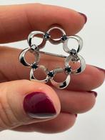 C523 Prachtige zilveren broche blauwe saffier, Sieraden, Tassen en Uiterlijk, Broches, Minder dan 4 cm, Ophalen of Verzenden, X