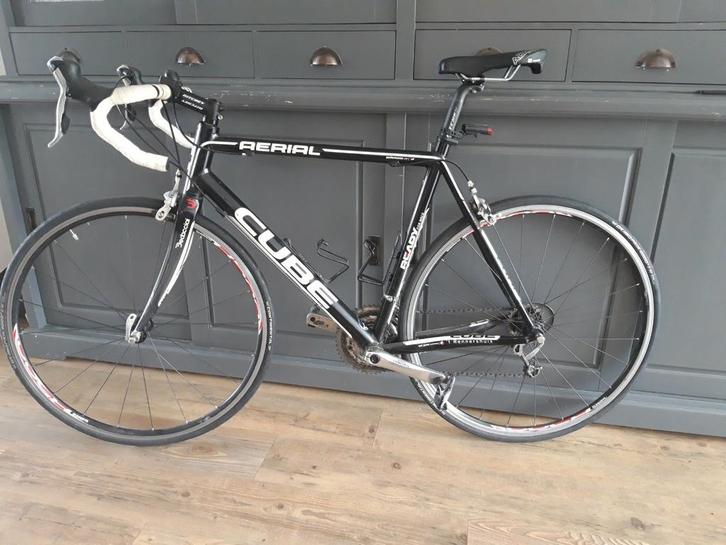 Cube aerial racefiets met Adamo zadel, Fietsen en Brommers, Fietsen | Racefietsen, Gebruikt, Heren, Overige merken, 10 tot 15 versnellingen