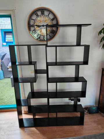 2 designer kasten  beschikbaar voor biedingen
