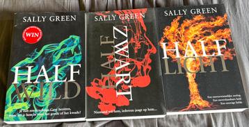 De half triologie - Sally Green beschikbaar voor biedingen