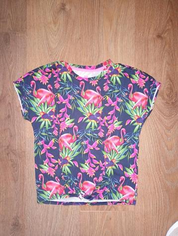 Mooi donkerblauw gekleurd T shirt mt 134/140 beschikbaar voor biedingen