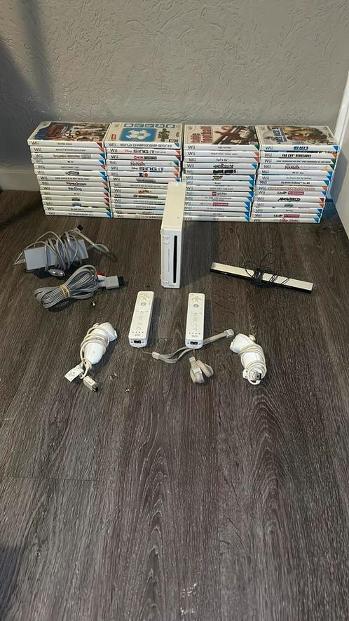 Nintendo WII compleet met spellen naar keuze, Spelcomputers en Games, Spelcomputers | Nintendo Wii, Zo goed als nieuw, Met 2 controllers