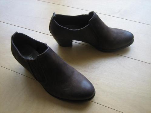 Nieuwe bruin leren instappers VENTURINI 41 snazzeys, Kleding | Dames, Schoenen, Nieuw, Instappers, Bruin, Verzenden
